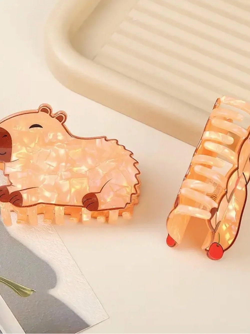 Capybara hair clip